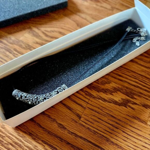 LIA SOPHIA Silver, Crystal, And Leather Necklace VINTAGE INSPIRED - Picture 7 of 14